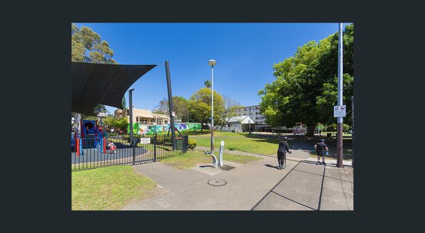 Two Bedroom unit In Central Location - Photo 1