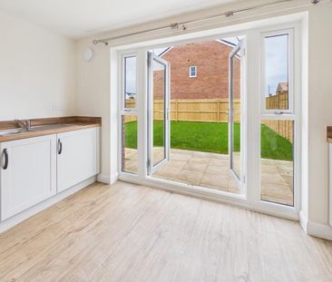 Peony Gardens, Tewkesbury - Photo 2