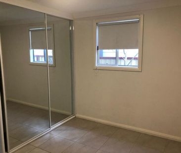 Cozy Two-Bedroom unit in Quiet Cambridge Park Location - Photo 3