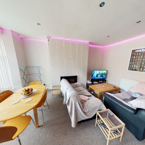 61 Royal Park Terrace, Leeds, LS6 1EX - Photo 1