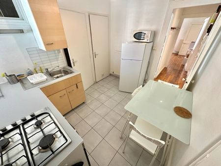 Location Appartement 3 pièces Meublé 53m² LYON 3ème - Photo 5