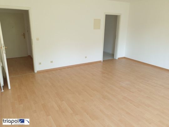 Ruhig gelegene 1-Zi-Wohnung mit Balkon und Laminatboden in Weißig. - Photo 1