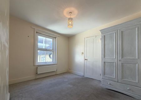 3 bedroom terraced house to rent - Photo 3