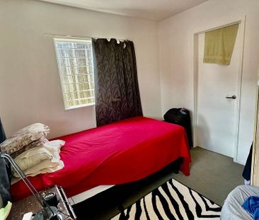 One Bedroom Unit in Sandringham - Photo 1