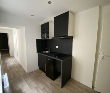 Location Appartement 2 pièces 32 m2 à Saint-Quentin - Photo 3