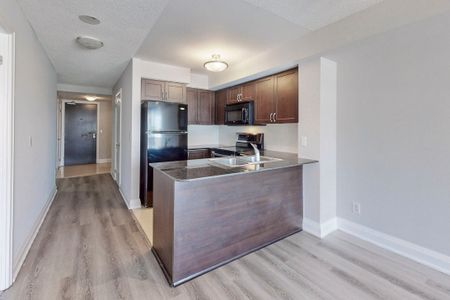 For Lease - 30 North Park Road Unit# 903, Vaughan, Ontario - Photo 4