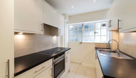 Pelham Court, Chelsea - Photo 2