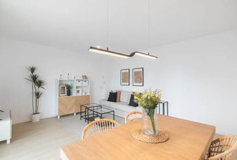 Carrer de Pi i Margall, Badalona, Catalonia 08912