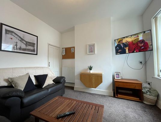 Harvey Street – 3 Bed - Photo 1