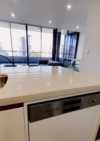 2 bed 2 bath-1112 - Photo 5