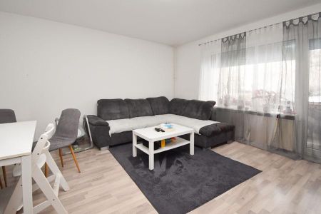 Gut geschnittene Erdgeschosswohnung mit Loggia in Wolfsburg. - Photo 4