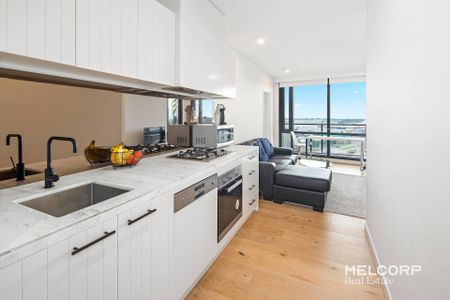 TWO BEDROOM AT M-CITY - UNFURNISHED - Photo 3