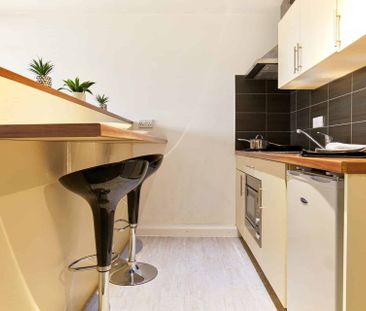 Platinum Balcony Studio - Photo 5