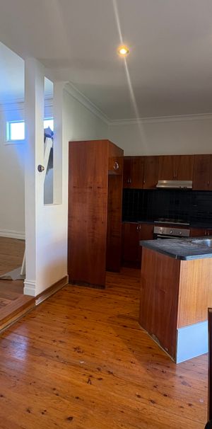Footscray - Photo 1