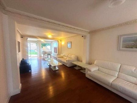 Penhurst Gardens, Edgware, HA8 - Photo 2