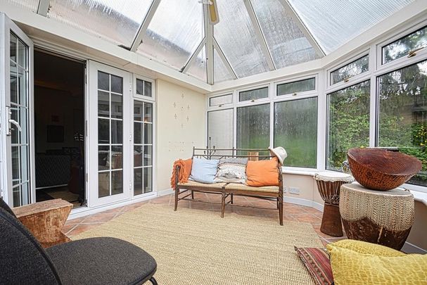 4 bedroom detached house to rent - Photo 1