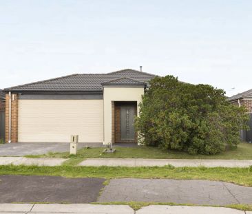 A Welcoming Home Designed for Everyday Living - Photo 6