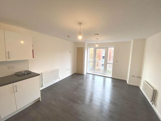 2 bedroom flat to rent - Photo 1