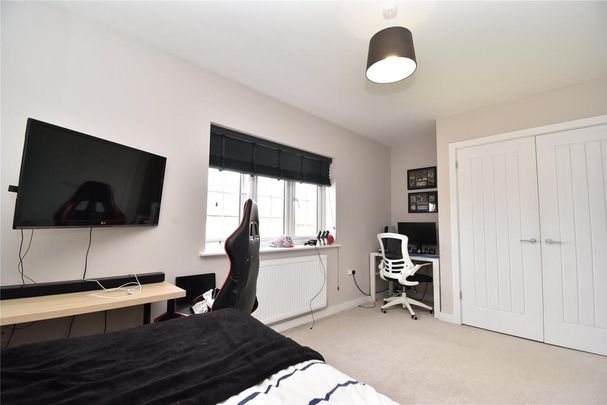 2 bedroom end of terrace house to rent - Photo 1