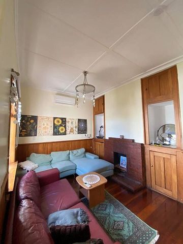 Cool sunny home in great location - pets welcome! - Photo 3