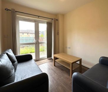 4 bedroom house to rent - Photo 1