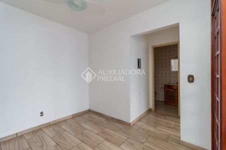 Apartamento com 2 quartos e 44m² para alugar em Cristal, Porto Alegre. - Foto 3