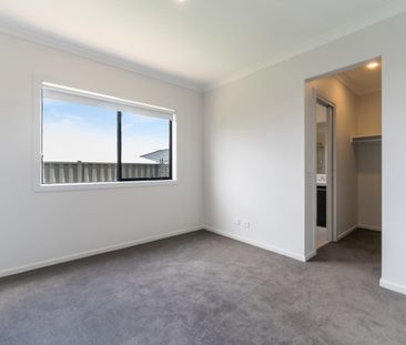 **RECEIVE ONE MONTH FREE RENT, ASK US HOW!! Brand-New 4-Bedroom Hom... - Photo 4