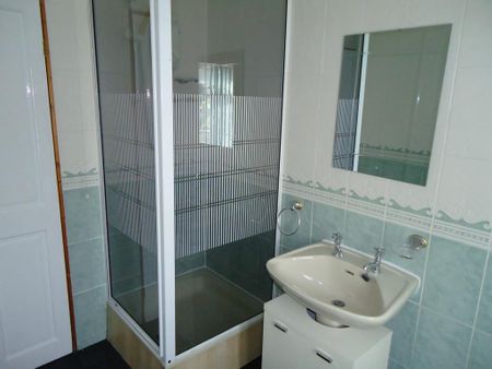 3 bedroom apartment to rent - Photo 4