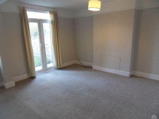 4 bedroom terraced house to rent - Photo 1