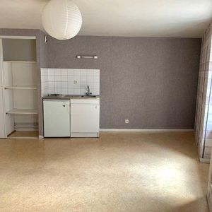 AGREABLE APPARTEMENT DE CENTRE VILLE - Photo 2