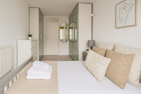 2 Bed Flat, Charlotte Despard Avenue, SW11 - Photo 5