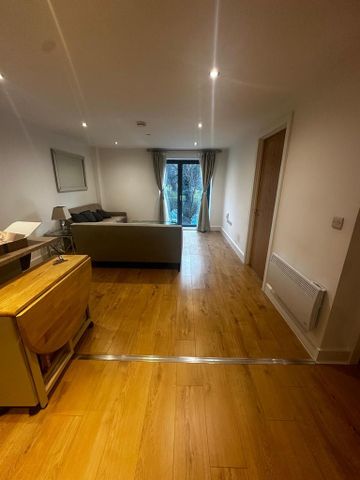 1 bedroom flat to rent - Photo 2