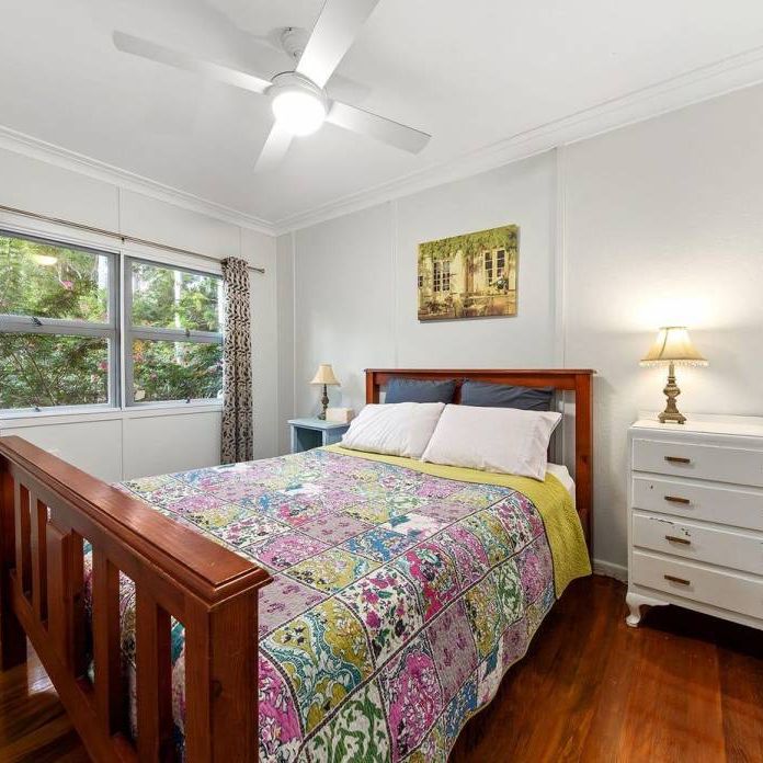 Charming Family Home in Boreen Point - Photo 1