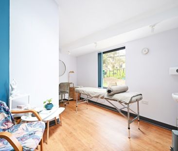 Rooms above The Dronfield Foot Clinic, S18 - Photo 4