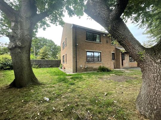 4 bedroom detached house to rent - Photo 1