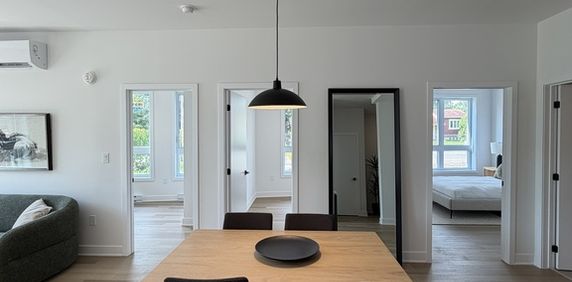 5½ NEUF À SAINTE-ROSE | TOUT INCLUS + 1 - Photo 2