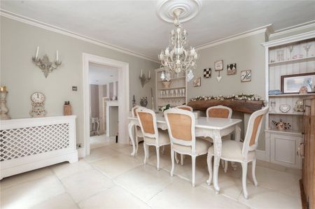 The Green, Twickenham, Middlesex, TW2 - Photo 5