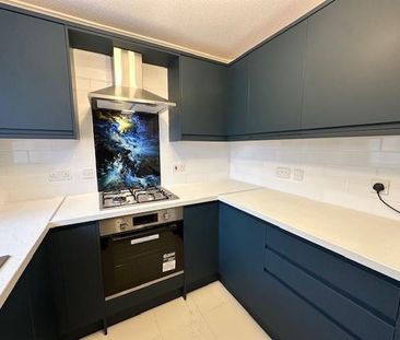 2 bedroom link detached house to rent - Photo 5