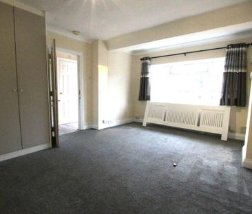 5 bedroom detached house to rent - Photo 4