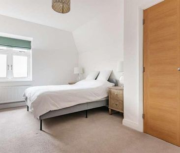 Englefield Place, Earley, Reading, RG6 - Photo 4