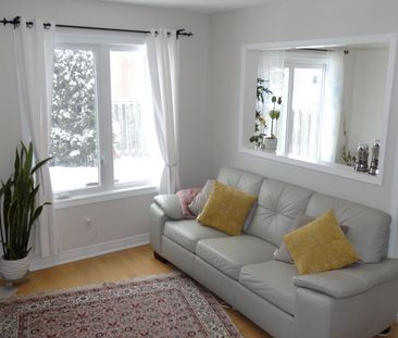 For Lease - 22 Elmpark Court, Richmond Hill, Ontario - Photo 1