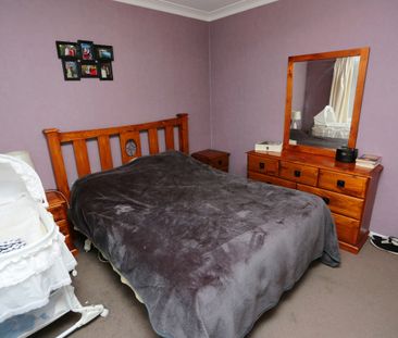 Fantastic 4 bedroom home - Photo 4