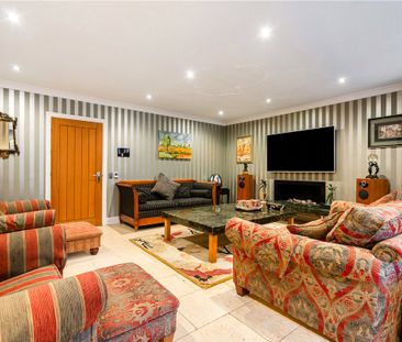 A hidden gem in Upper Poppleton, five bedroom detached – 5,000 sq ft of stunning, flexible space far beyond what the frontage suggests. - Photo 1