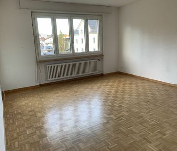 Ihre neue Familienwohnung mit Wiese für die Kinder - Photo 4