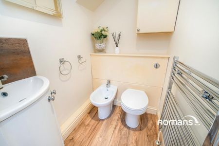 2 bedroom terraced house to rent - Photo 3