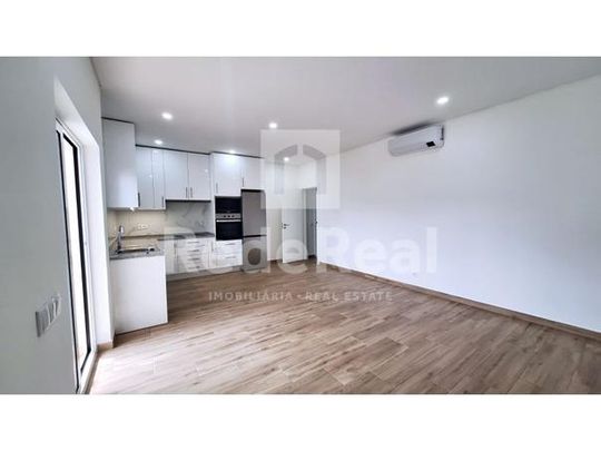 Apartamento T4 - Photo 1