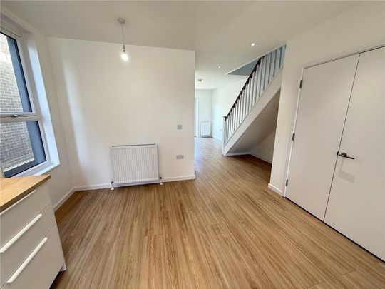 3 bedroom property to rent - Photo 1