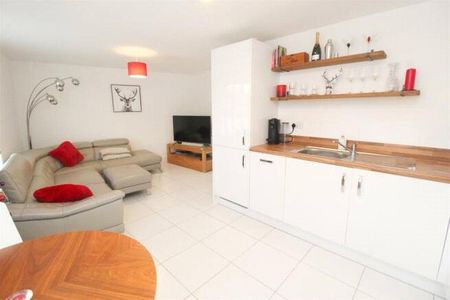 2 bedroom apartment to rent Summerlin Drive, Woburn Sands, Milton Keynes, MK17 - Photo 3