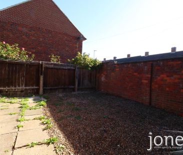 2 bedroom end of terrace house to rent - Photo 5