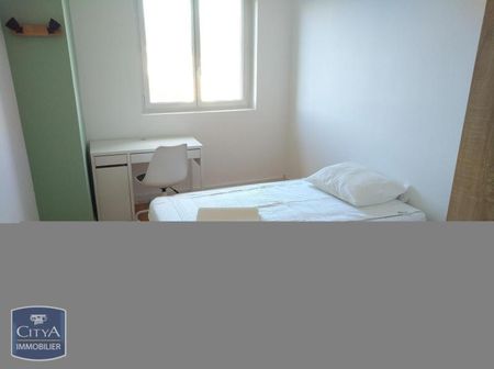 Location Appartement 3 pièces 55m² ST ETIENNE 42000 - Photo 2